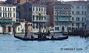 Traghetto à Venise