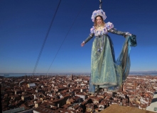 Carnaval de Venise le vol de l'ange