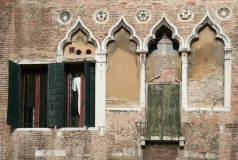 Fenêtres corte del Milion à Venise