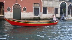 En barque à Venise