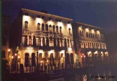La Ca' Loredan et la Ca' Farsetti à Venise