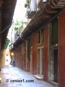 Autour du Rialto calle madonna del Rialto