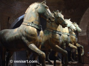 Venise et l'orient chevaux de la basilique Saint Marc à Venise quadrige de la basilique Saint Marc à Venise