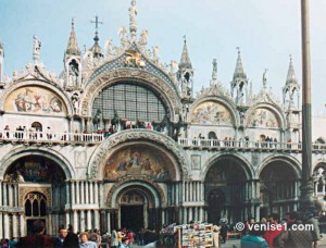 façades de la basilique Saint Marc à Venise