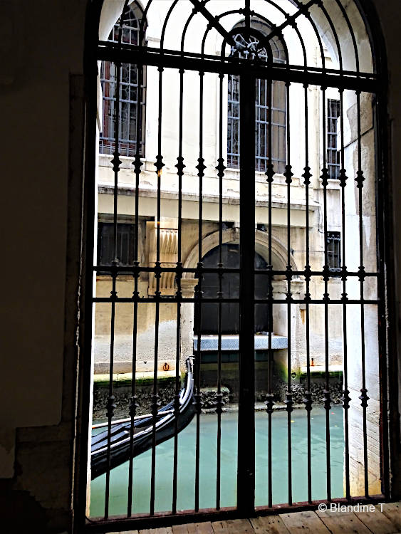 Photo de fer forgé du Palais Bembo à Venise