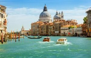grand canal en bateau à Venise