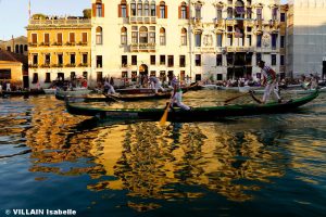 Vidéo de la Regata storica de Venise, la course des gondoliers