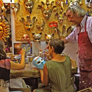 Fabriquer son masque de carnaval de Venise