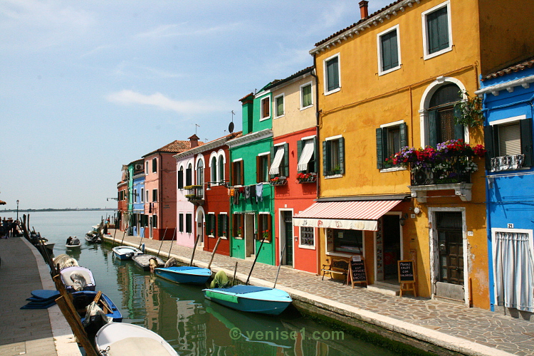 Que voir à Burano, visites, vaporetto, dentelle, histoire